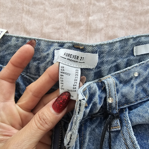 Embellished Blue Jeans - Picture 5 of 8